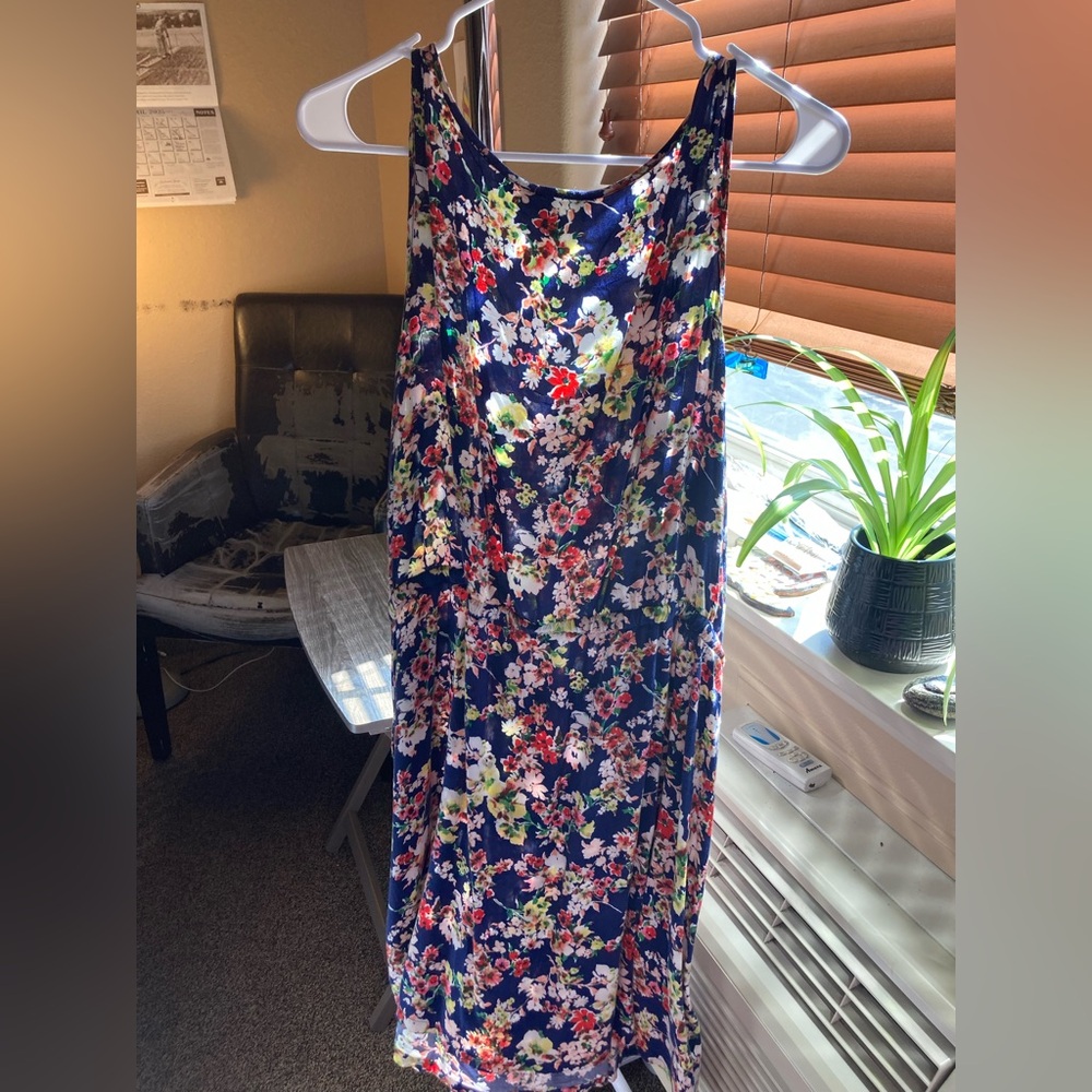 Vintage Floral Sleeveless Dress - Picture 2 of 7